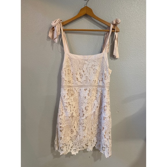 Umgee Lace Mini Dress Women's L Cream New NWT Tie Shoulder Boho Romantic - Picture 4 of 4